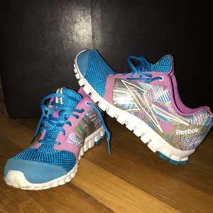 Women’s Reebok Real Flex Size 7 Sneaker